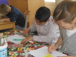 Druk bezig met tekeningen voor Fakovici